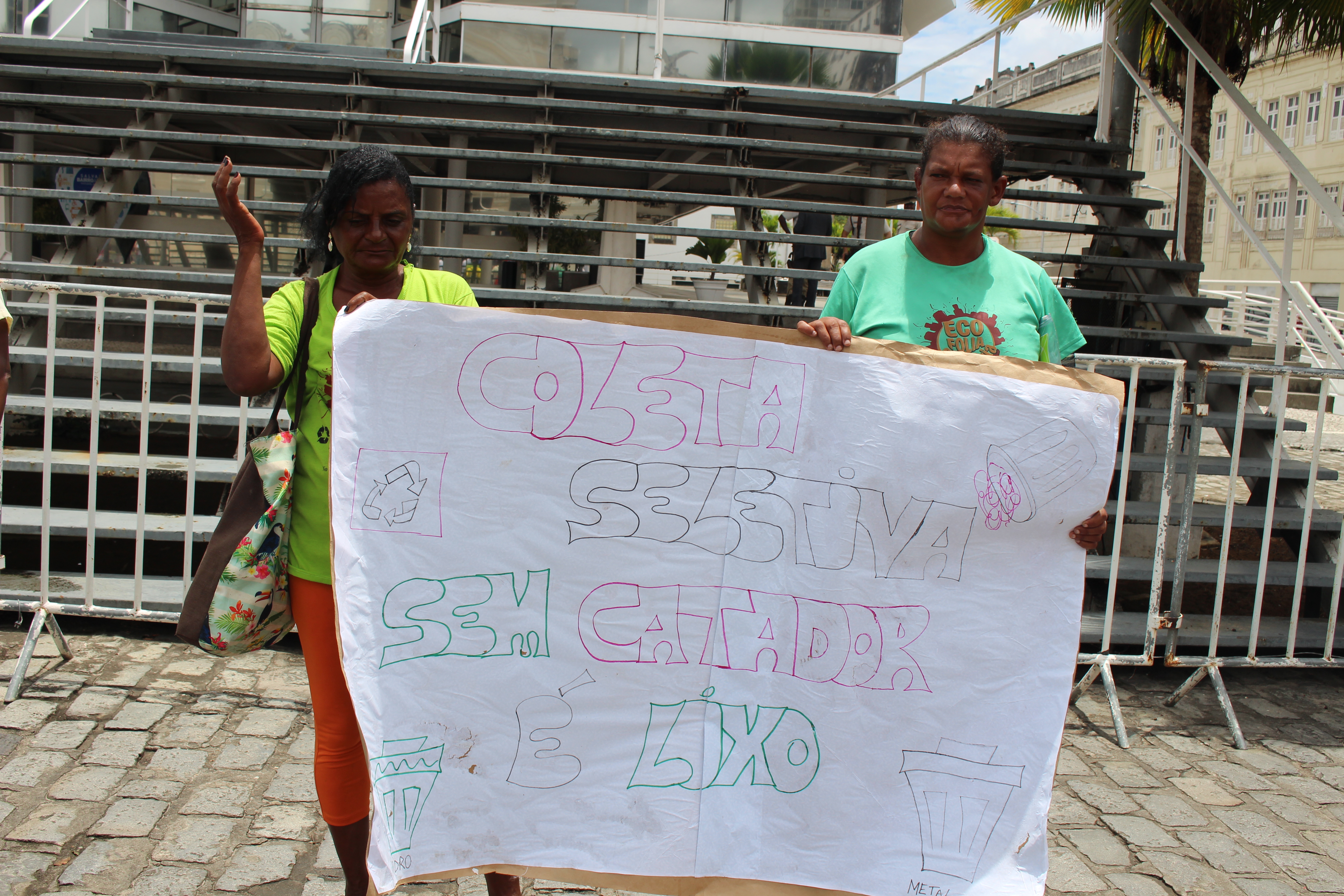 Ato Pró Catador(a) reúne dezenas de trabalhadore(a)s em Salvador